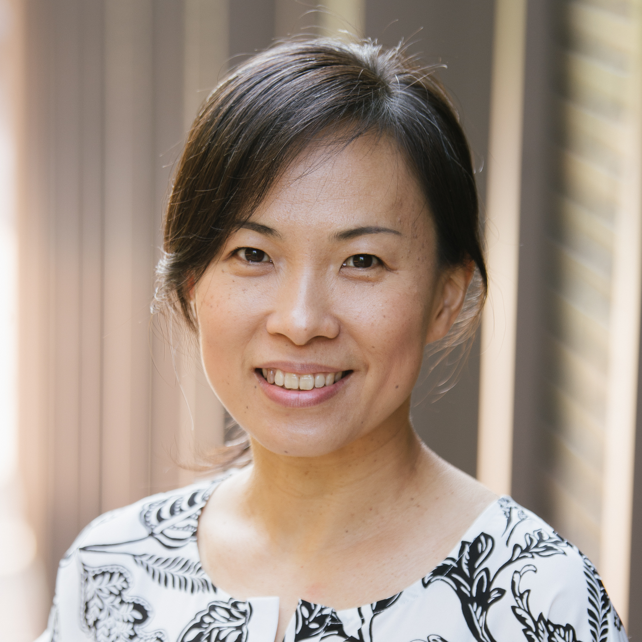 Portrait of Huajin Wang, STEM Librarian at Carnegie Mellon University Libraries